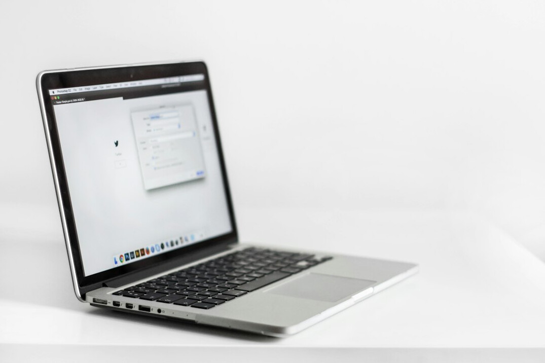 online course learning laptop